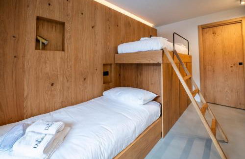 DALANIA MOUNTAIN APARTMENTS - Photo 101