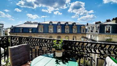 Paris rooftop retreat with sunny balcony - Foto 1