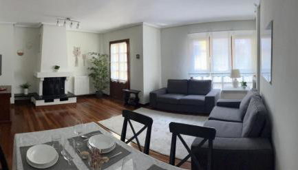 Duplex 122m2, 4 dormitorios, 2 baños completos, Wifi 1GB - Foto 3