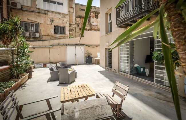 Unique and Spacious 2BR Apt with Terrace - Photo 40