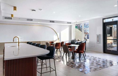 Landing Spectacular 1BD Gym Courtyard - Foto 19