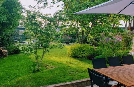 The Old Bank Beautiful Cotswold House with Huge Garden - Photo 1