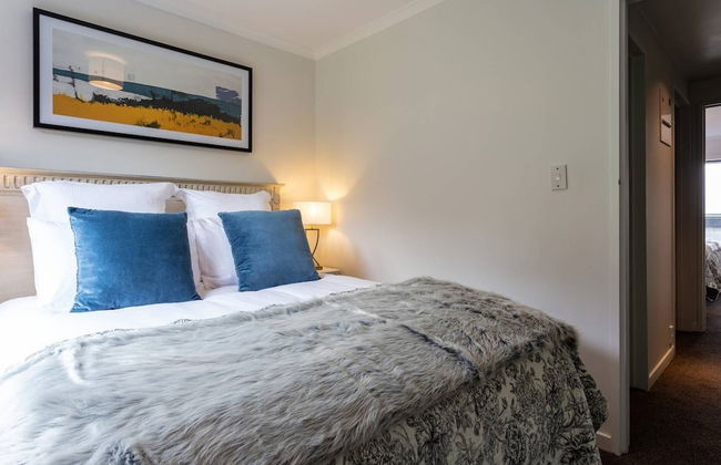 Spacious Lake View Alpine Townhouse Walk TO Town - Foto 5