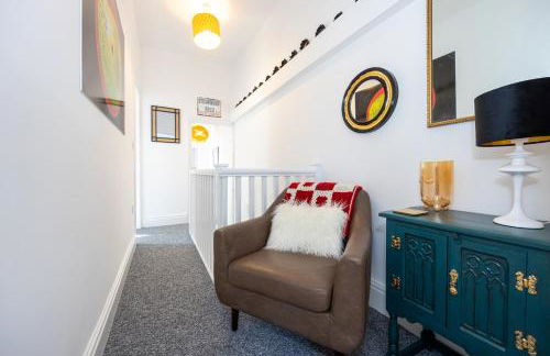 Earp House - Air Host & Stay - Sleeps 7 - Foto 25