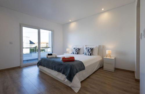 Casa Férias com Piscina Aquecida e Suítes Privadas - Foto 32