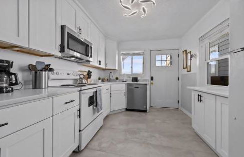 Relaxing Coastal 2BR Near Beach Sleeps 4 - Foto 11