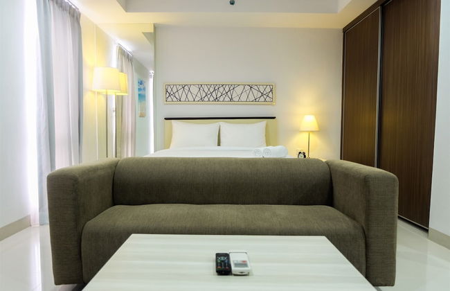 Studio Room Azalea Suites Apartment - Photo 22