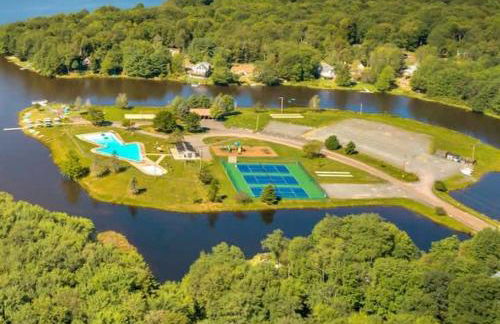 Hot Tub Game Room Firepit Arrowhead Family - Foto 50