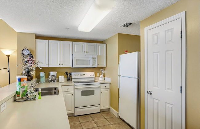 Majestic 1-1306! Gulf front 1bedroom, Pool,Hot Tubs,Tennis - Photo 29