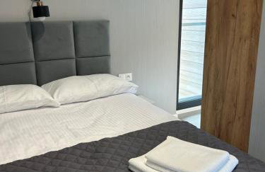 Lux Apart - Apartamenty z jacuzzi i sauną nad Wisłą - Photo 11