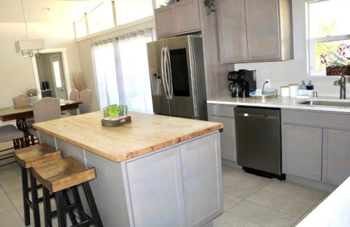 Modern Mini Golf Oasis - Foto 18