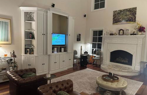 Luxury Masters Rental 5BR 4 Acre Estate Fire Pit Gym 2 Verandas - Foto 26