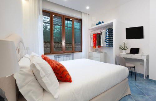 J'Adore Sorrento - Photo 13