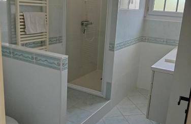 Maison avec piscine privée, proche plage - Photo 9
