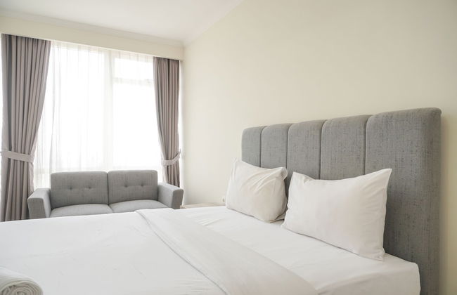 Strategic And Comfy Studio Menteng Park Apartment - Photo 2