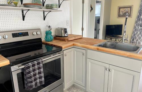 Cozy LAKE ONTARIO WATERFRONT Breathtaking Views! - Foto 6