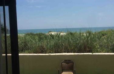 130 Direct Ocean Front 1 bedroom condo with heated pool - Foto 32