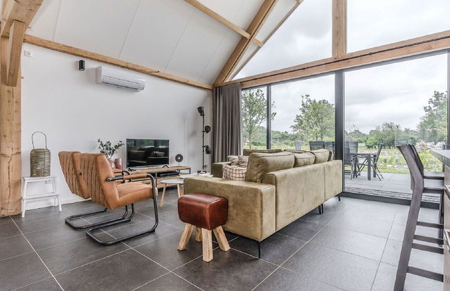 Holiday Home in Netherlands With Pond View - Photo 8