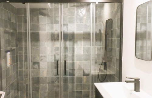 the writer's neighbor I - Foto 15