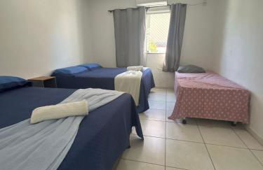 Próx a orla, 14 pessoas, ar condicionado e garagem - Foto 24