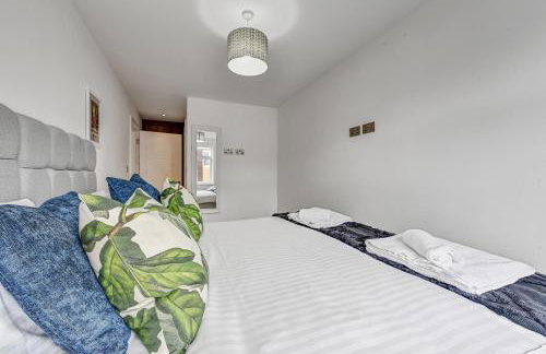 St Martins 2 Bedroom Apartments in Ruislip By 360 Stays - Foto 53