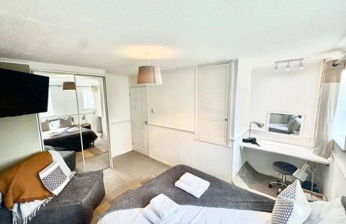 Homely 2 bedroom house, parking - Foto 21