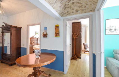 3 Bedroom Amazing Apartment In Genova - Foto 12