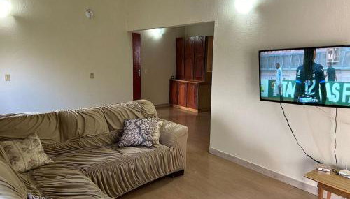 Casa ampla com 02 suítes e 01 quarto próx das Cataratas e Aeroporto - Foto 2