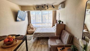 Beachfront Design LUX Studio Apartment - Photo 1