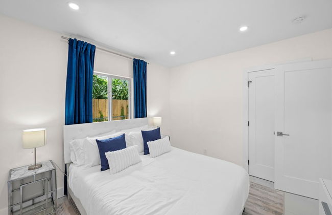 Uhost AI Stylish 1BR Bright Space w Patio - Foto 33