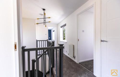 Cosy 5 bedroom house - Central By Valore Property Services - Photo 41