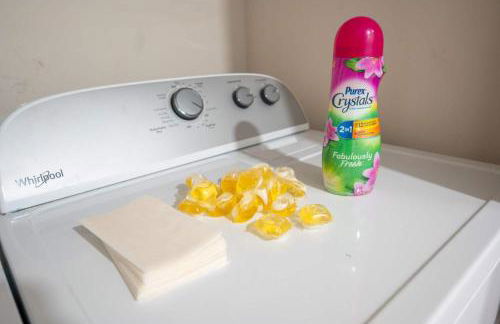 Modern 3-BR Townhome w Private Backyard Near RTP - Foto 52