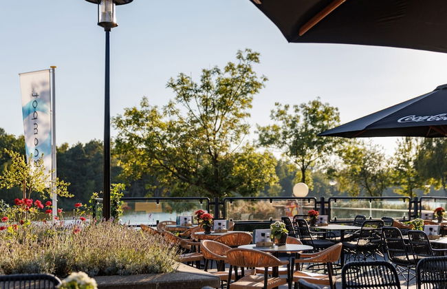 Restyled Bungalow with Dishwasher near Nature Reserve - Photo 22