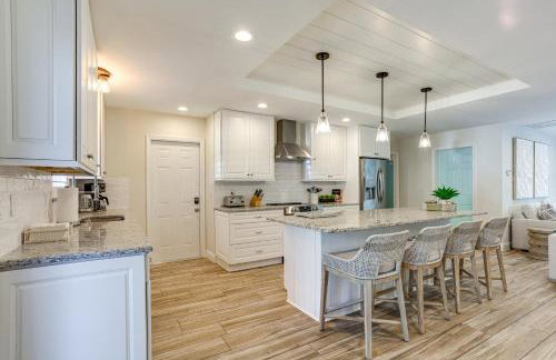 Fenced Yard, 4 Mi to Stuart Beach Family Retreat! - Foto 9