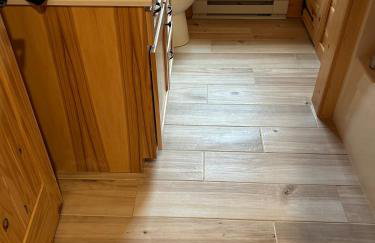 Luxury Cabin with Outdoor HotTub-NEW Construction - Foto 42