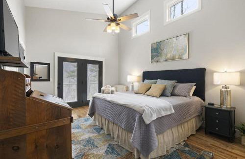 Swannanoa Serenity River Motif, Spa & Game Room - Foto 8