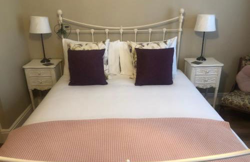 Corner Cottage - character, charm, great location. - Foto 25