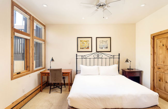 Fifth Avenue Condominiums by Frias - Foto 3