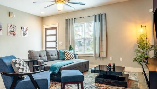 Upstay Entertainment Hub w Games & Outdoor Firepit - Foto 4