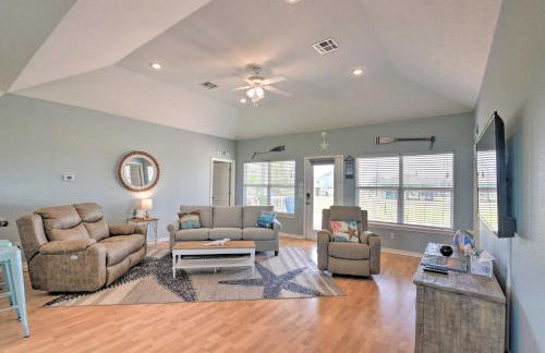 Deck and Grill Walkable Crystal Beach House! - Foto 9