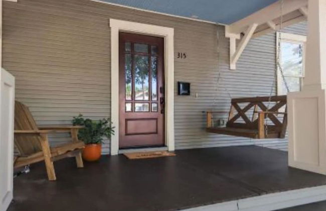 Chic Downtown Farmhouse With Garden and BBQ Grill - Foto 24