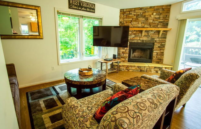 Cacapon Connected - Workplace Retreat - Foto 27