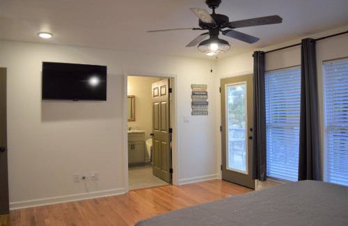 Gathering Place Big, with Dock, Fiber, and Tankless WH - Foto 17