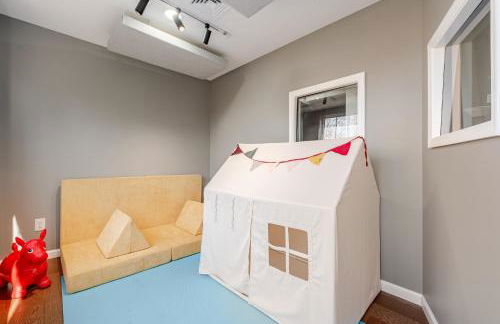 The Hangout Haven - Theater, Hot tub, Pickleball, Ping pong, Firepit - Foto 57