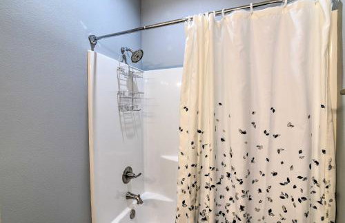 Ocean View and Wraparound Deck Crystal Beach Home! - Foto 16