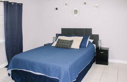 Charming Modern Valrico Getaway - Pets Welcome - Foto 26