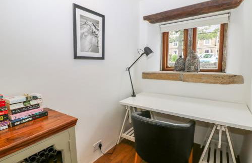 River Cottage Hayfield - Photo 17