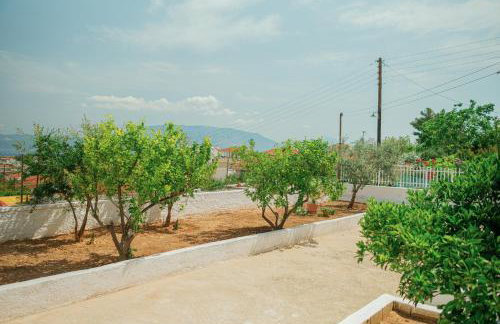 AKANTHOS Rental House - Foto 33