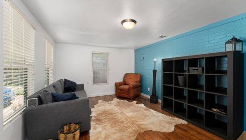 New! Entire House, 5 Minutes from downtown - Foto 3