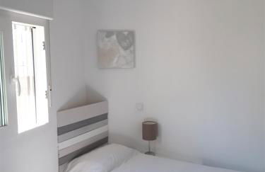 Ático centrico, 50m de la playa, vista al mar y al Peñon, gran terraza, parking, wifi fibra - Photo 31